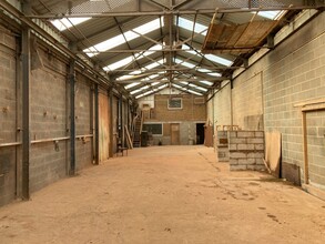 Garnet Rd, Leeds for lease Interior Photo- Image 2 of 3