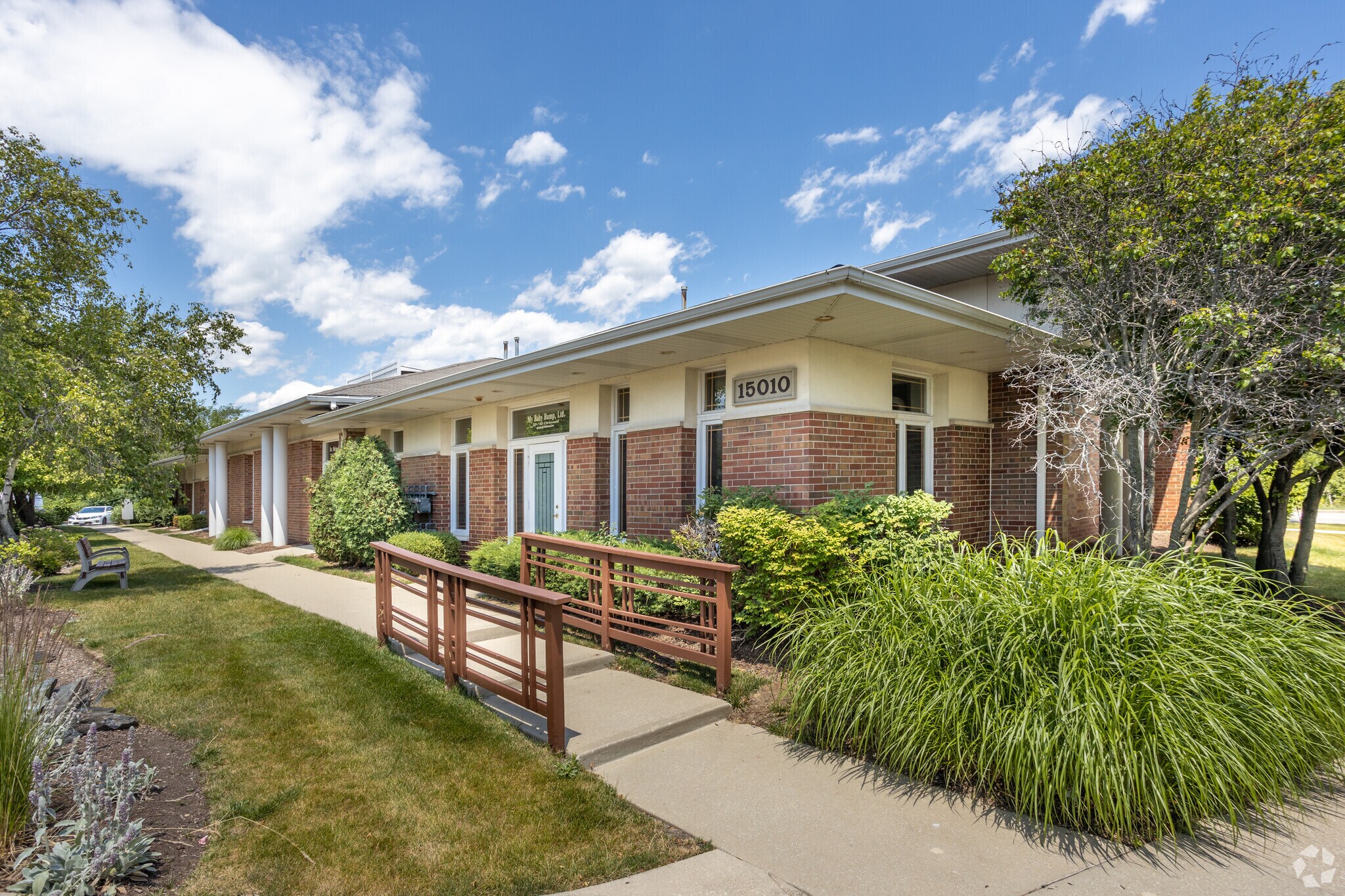 15010 Ravinia Ave, Orland Park, IL à louer Photo du bâtiment- Image 1 de 5