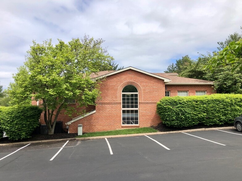 607 Easton Rd, Willow Grove, PA à louer - Photo du bâtiment - Image 2 de 15