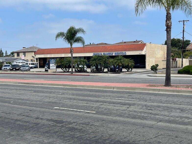7757 Katella Ave, Stanton, CA for lease - Building Photo - Image 2 of 9