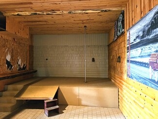 Plus de détails pour 100 4th Avenue North, Foley, MN - Commerce de détail à vendre