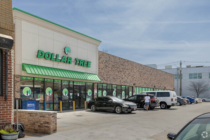 11245 Springfield Blvd, Queens Village, NY à louer - Photo principale - Image 1 de 8