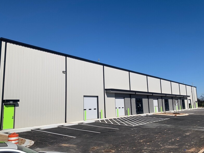 260 Grant Place, Lowell, AR for lease - Building Photo - Image 2 of 3