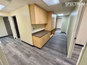 18433 Roscoe Blvd, Northridge, CA for lease Interior Photo- Image 2 of 12