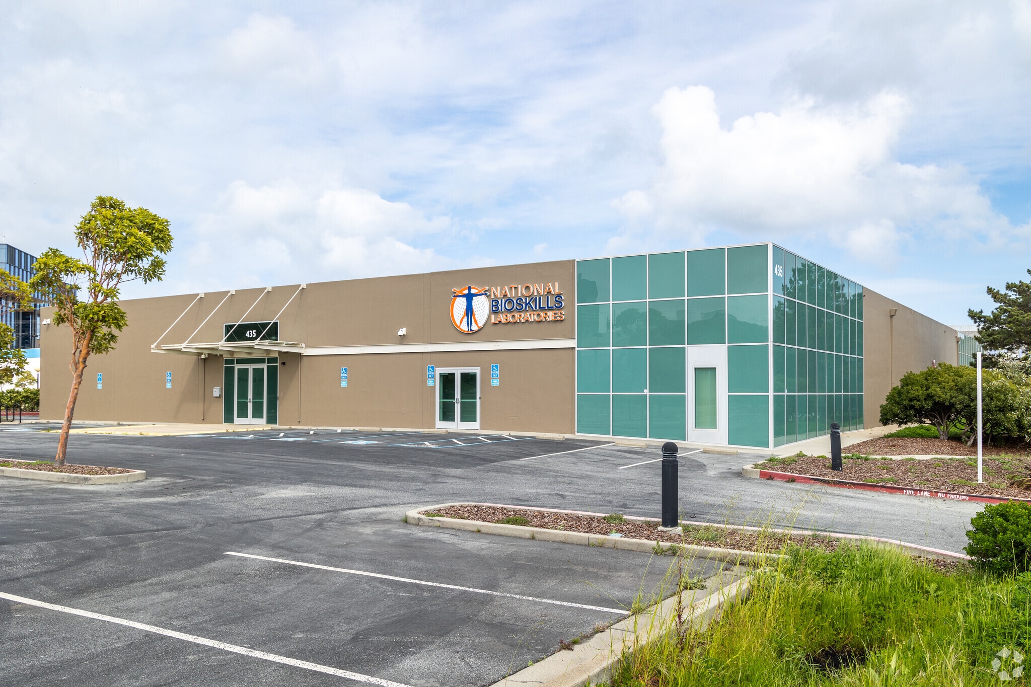 435 Forbes Blvd, South San Francisco, CA à vendre Photo du bâtiment- Image 1 de 6