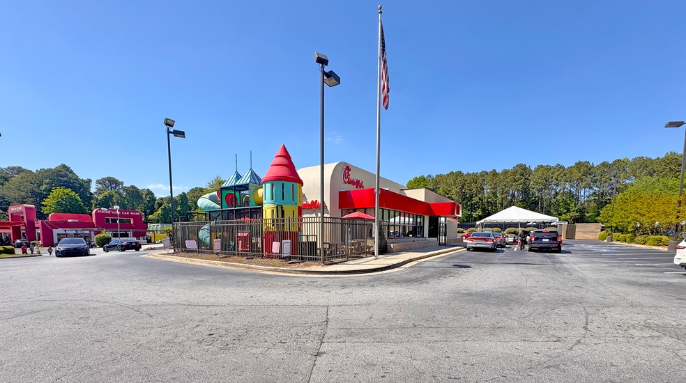 5542 Memorial Dr, Stone Mountain, GA for sale - Building Photo - Image 2 of 5