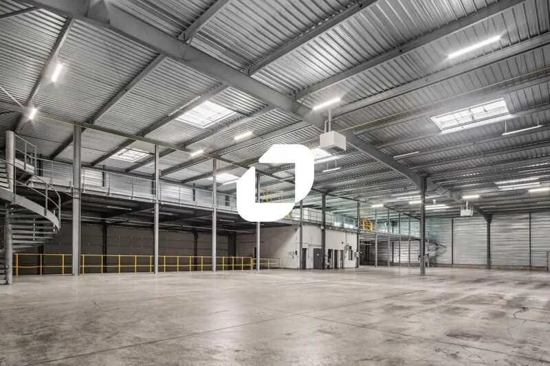 Office in Villeparisis for lease - Interior Photo - Image 1 of 14