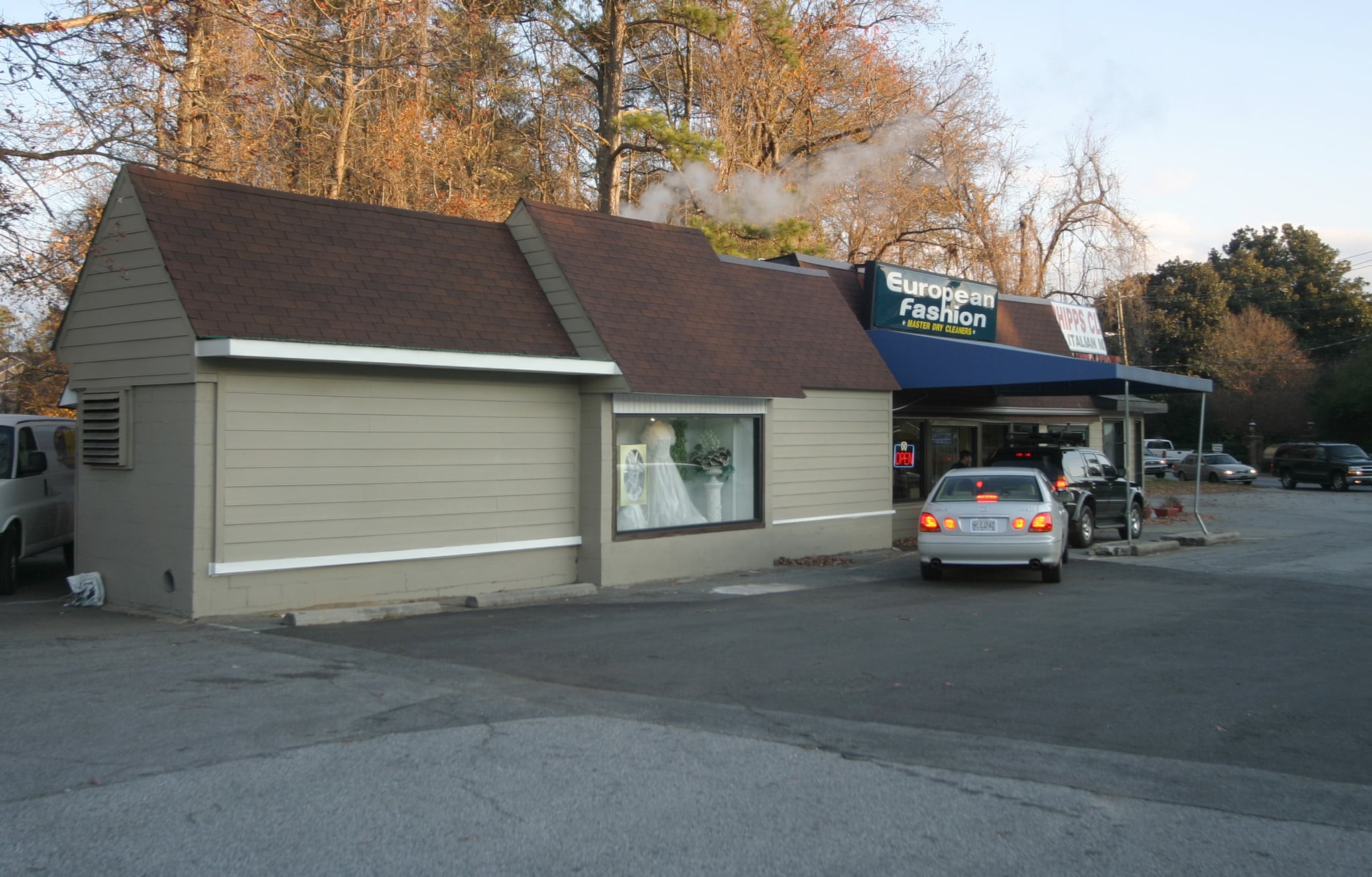 4568 Peachtree Rd NE, Atlanta, GA for lease Primary Photo- Image 1 of 2