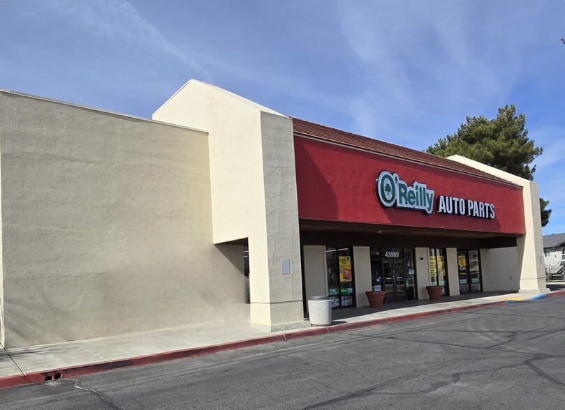 43901-43999 15th St W, Lancaster, CA for lease - Building Photo - Image 1 of 11