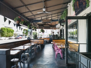 747 N La Cienega Blvd, West Hollywood, CA for lease Interior Photo- Image 2 of 8