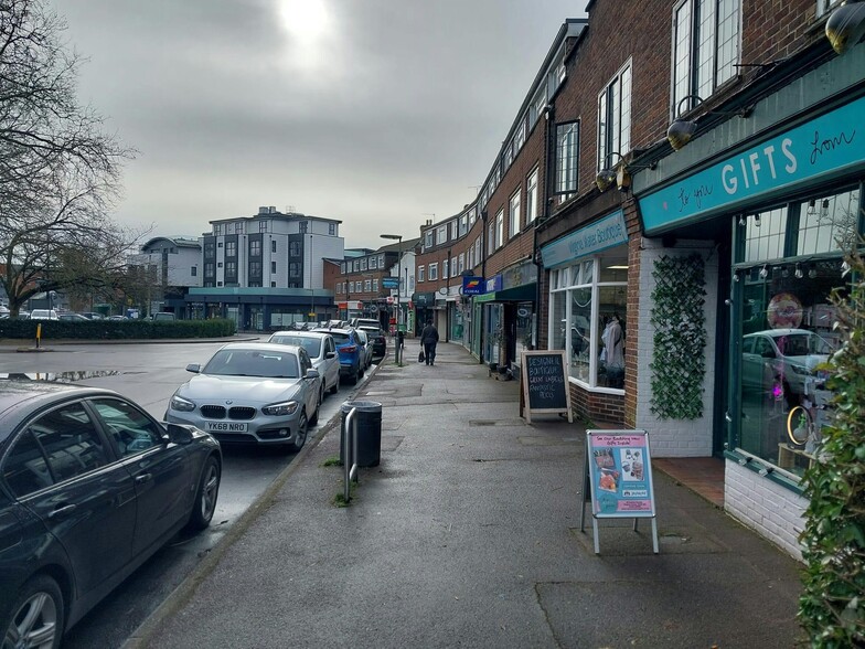 21-22b Station Parade, Virginia Water for sale - Building Photo - Image 3 of 12