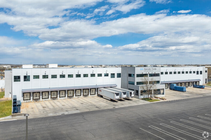 8125 E 88th Ave, Henderson, CO for lease - Building Photo - Image 2 of 8