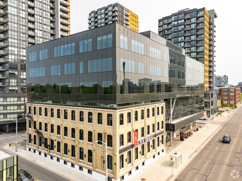 120 Victoria St S, Kitchener, ON for sale - Primary Photo - Image 1 of 1