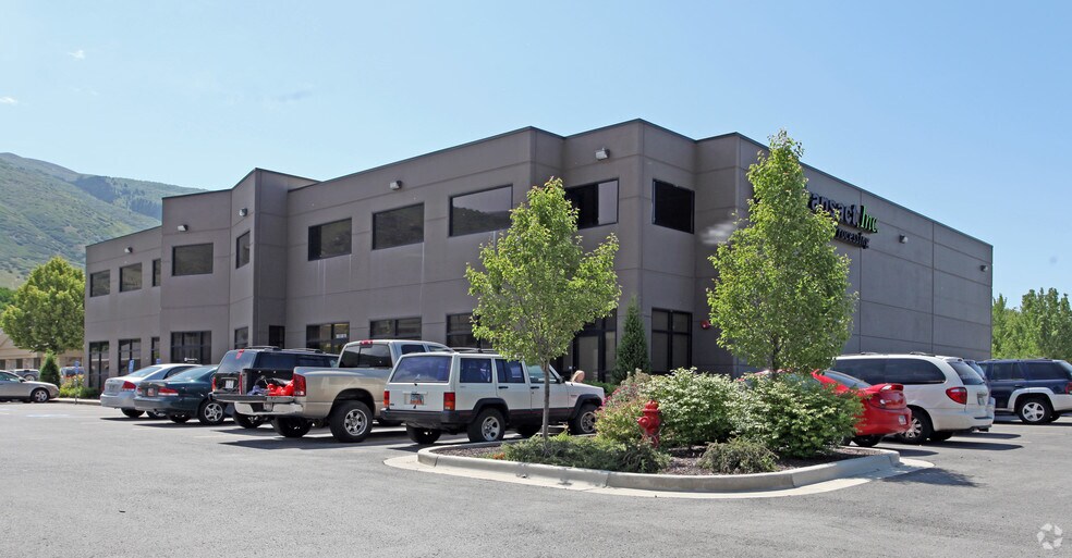 360 S 200 W, Farmington, UT for lease - Building Photo - Image 3 of 7