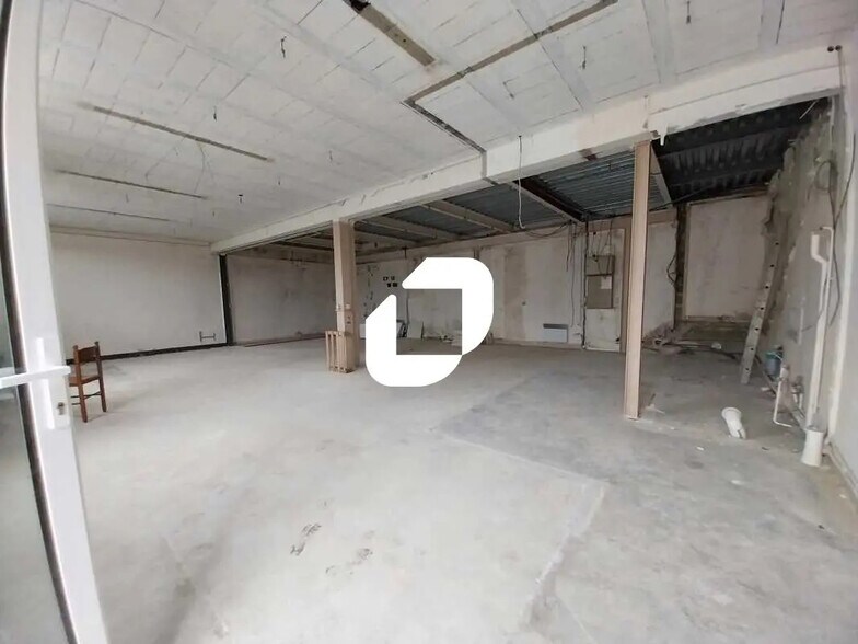 Bureau dans Maurepas à louer - Photo intérieure - Image 2 de 11