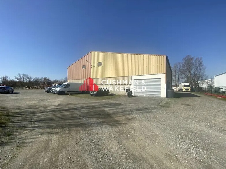7 Bis Avenue De Pradié, Portet-sur-Garonne for lease - Building Photo - Image 3 of 9