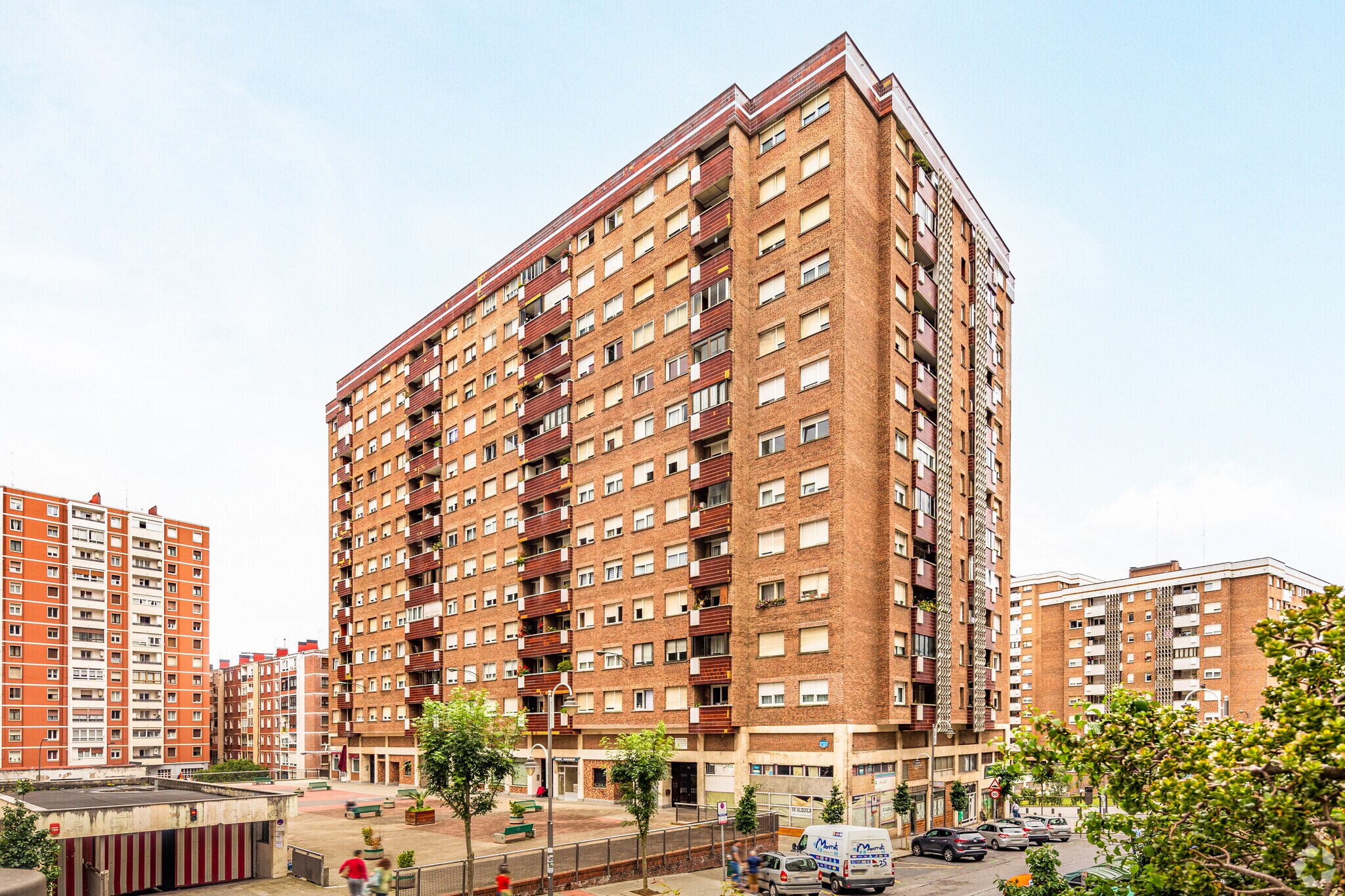 Immeuble residentiel dans Bilbao, Vizcaya à vendre Photo du bâtiment- Image 1 de 3