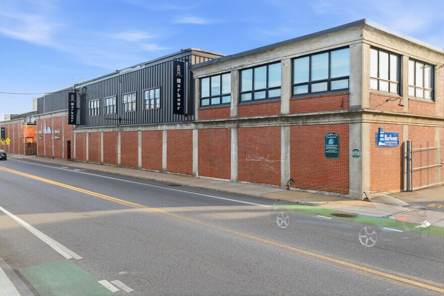 229 Marginal St, Chelsea, MA à louer - Photo du bâtiment - Image 3 de 13