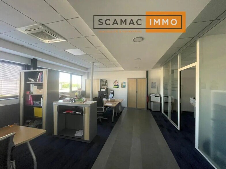 Bureau dans Égly à louer - Photo intérieure - Image 3 de 14