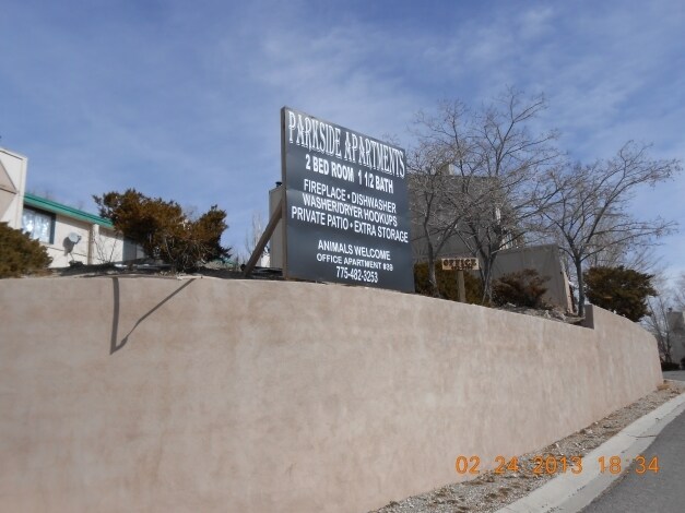 211 E Mizpah Cir, Tonopah, NV à vendre - Photo du bâtiment - Image 2 de 5