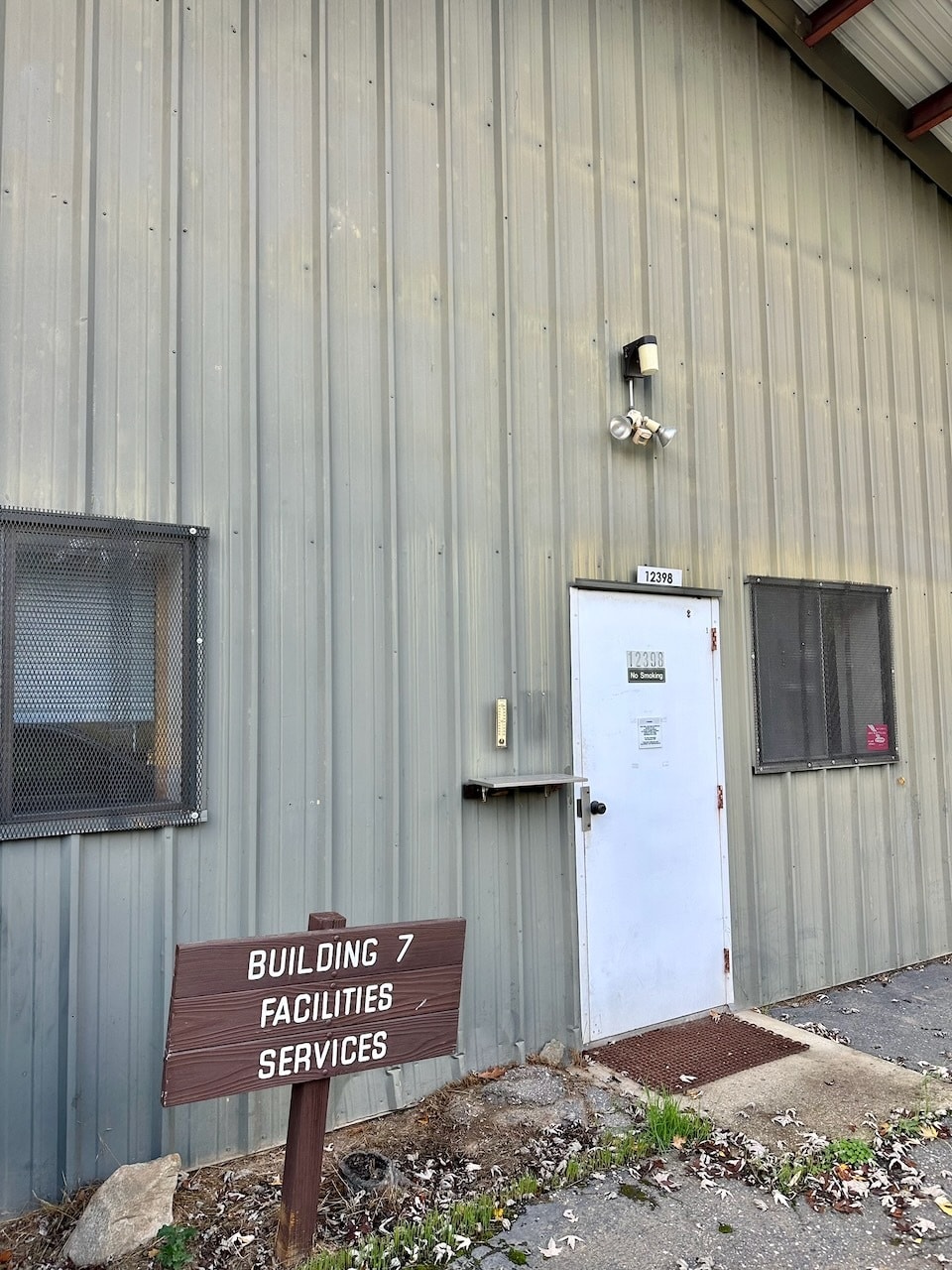 13034 Bitney Springs Rd, Nevada City, CA for lease Interior Photo- Image 1 of 27