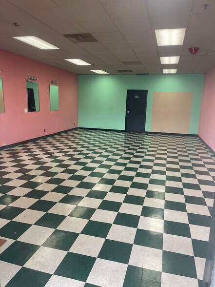 10660-10708 Los Alamitos Blvd, Los Alamitos, CA à louer - Photo du bâtiment - Image 3 de 8