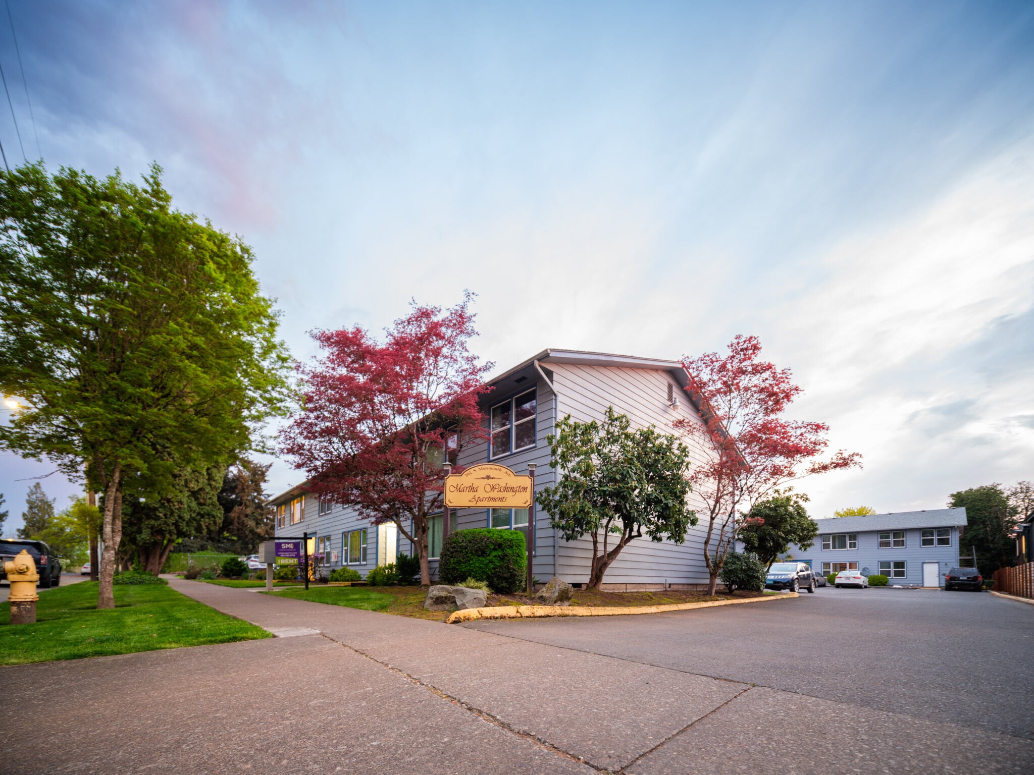 302 Monmouth Ave S, Monmouth, OR for sale Primary Photo- Image 1 of 19