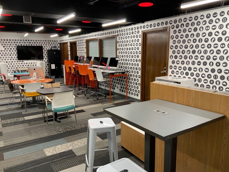 5400 S Pulaski Rd, Chicago, IL à louer - Photo intérieure - Image 3 de 7