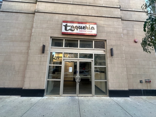 605 W Lake St, Chicago, IL for lease Interior Photo- Image 1 of 5