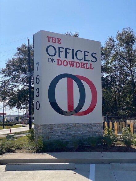 7630 Dowdell Rd, Spring, TX à louer - Photo du bâtiment - Image 2 de 15
