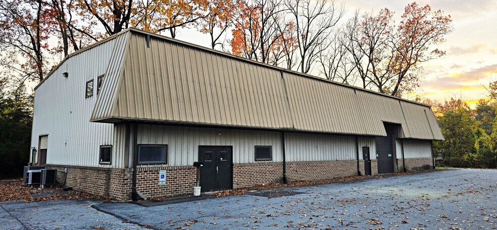 4554 Bath Pike, Bethlehem, PA à vendre - Photo du bâtiment - Image 1 de 6