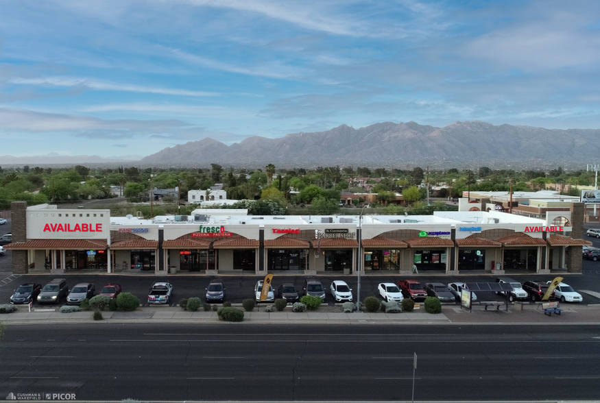 3007-3025 E Speedway Blvd, Tucson, AZ à louer - Photo du bâtiment - Image 1 de 4