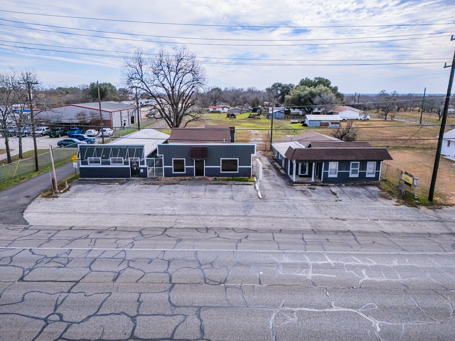 7050 US Highway 87, San Antonio, TX à vendre Photo du bâtiment- Image 1 de 46
