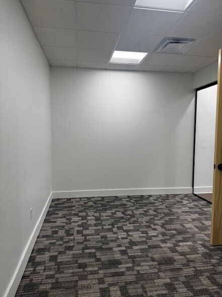 1010 Huntcliff, Atlanta, GA à louer - Photo intérieure - Image 3 de 12