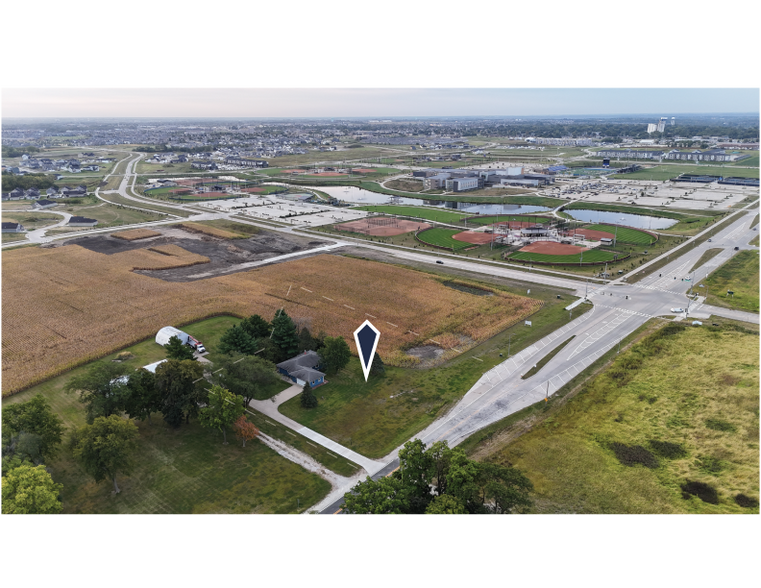 Douglas, Waukee, IA à vendre - Photo du bâtiment - Image 3 de 6