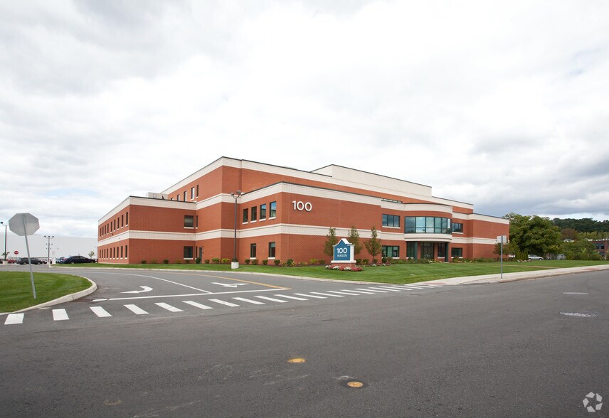 100 Wason Ave, Springfield, MA à louer - Photo du bâtiment - Image 3 de 4