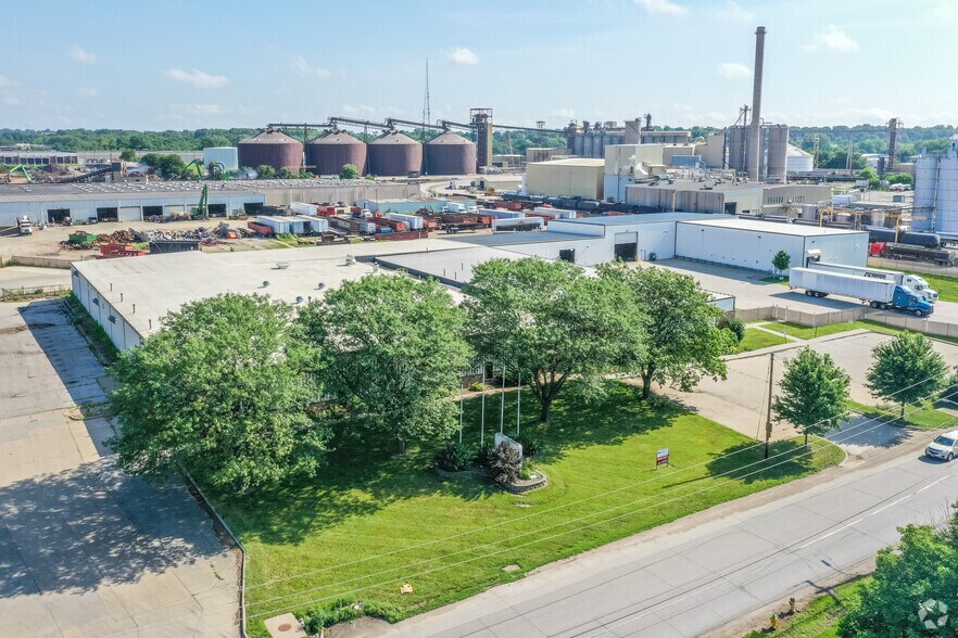 1800 Hull Ave, Des Moines, IA à louer - Photo du bâtiment - Image 2 de 26
