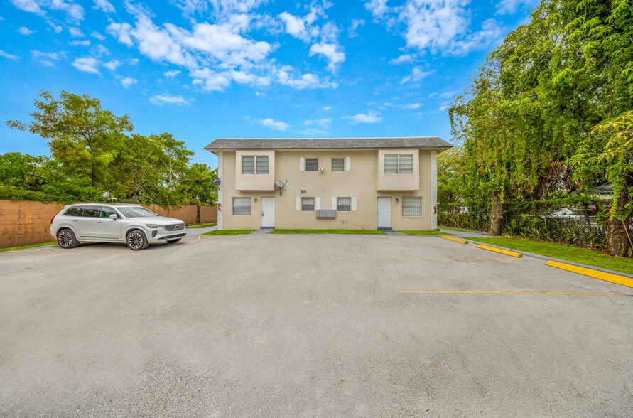 842 NW 1st Ave, Fort Lauderdale, FL for sale - Building Photo - Image 3 of 25