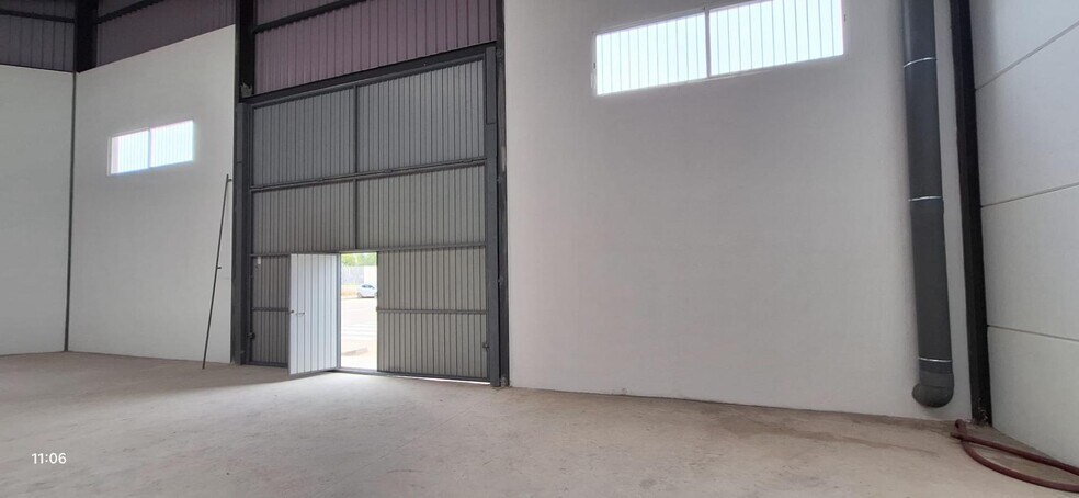 Industrial in Alcàsser for lease - Interior Photo - Image 2 of 6