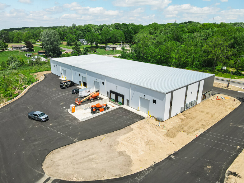 9809 S Division Ave, Byron Center, MI for lease - Building Photo - Image 3 of 5