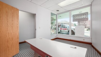 927 Wheeling Ave, Cambridge, OH for lease Interior Photo- Image 1 of 9