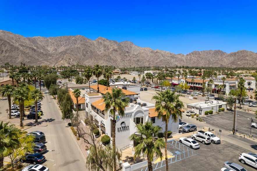 78080 Calle Estado, La Quinta, CA à louer - Photo du bâtiment - Image 3 de 7