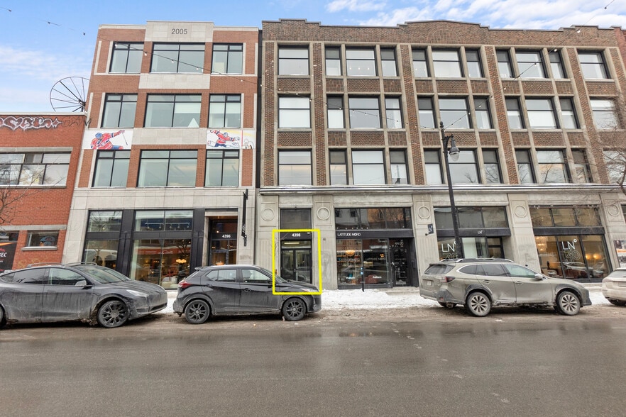 4396-4410 Boul Saint-Laurent, Montréal, QC à louer - Photo du bâtiment - Image 2 de 5