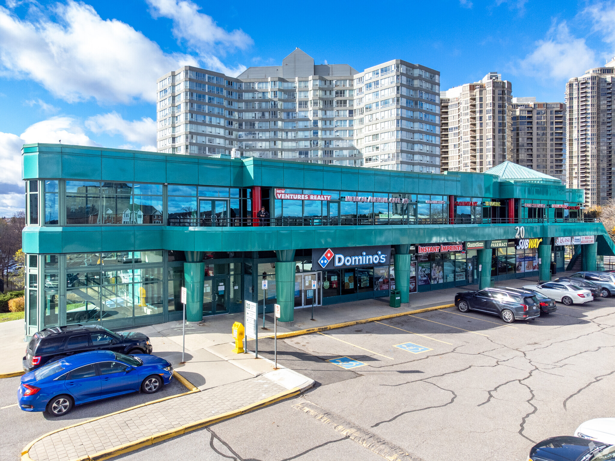 20 Kingsbridge Garden Cir, Mississauga, ON for lease Primary Photo- Image 1 of 7