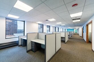 134 N LaSalle St, Chicago, IL à louer Photo intérieure- Image 2 de 4