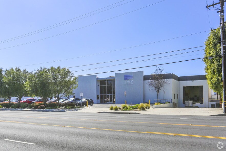 215 S Douglas St, El Segundo, CA à louer - Photo du bâtiment - Image 3 de 5