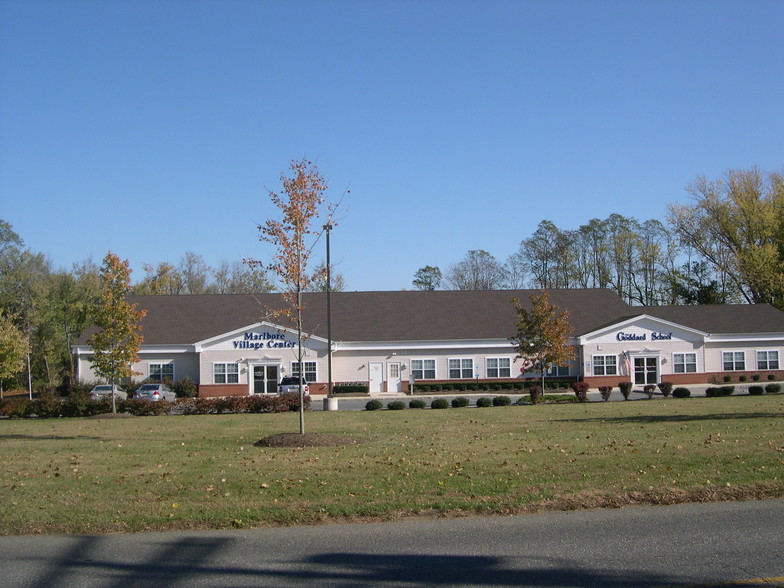 15 School Rd E, Marlboro, NJ à vendre - Photo du bâtiment - Image 1 de 1