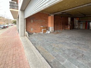 Commerce de détail dans Igualada, Barcelona à louer Photo intérieure- Image 2 de 12