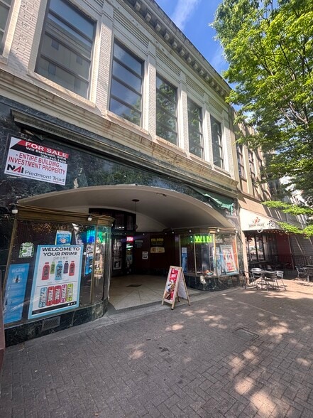 245 W Fourth St, Winston-Salem, NC for lease - Building Photo - Image 2 of 10