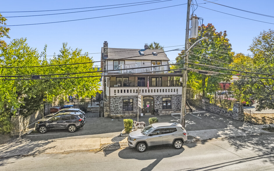 649 W Boston Post Rd, Mamaroneck, NY for sale - Building Photo - Image 2 of 10